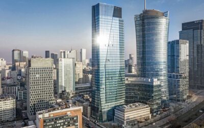 The Bridge: rascacielos icónico de Warsaw